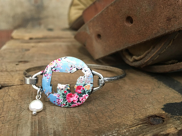 Vintage Floral Cow Cut Out Bracelet